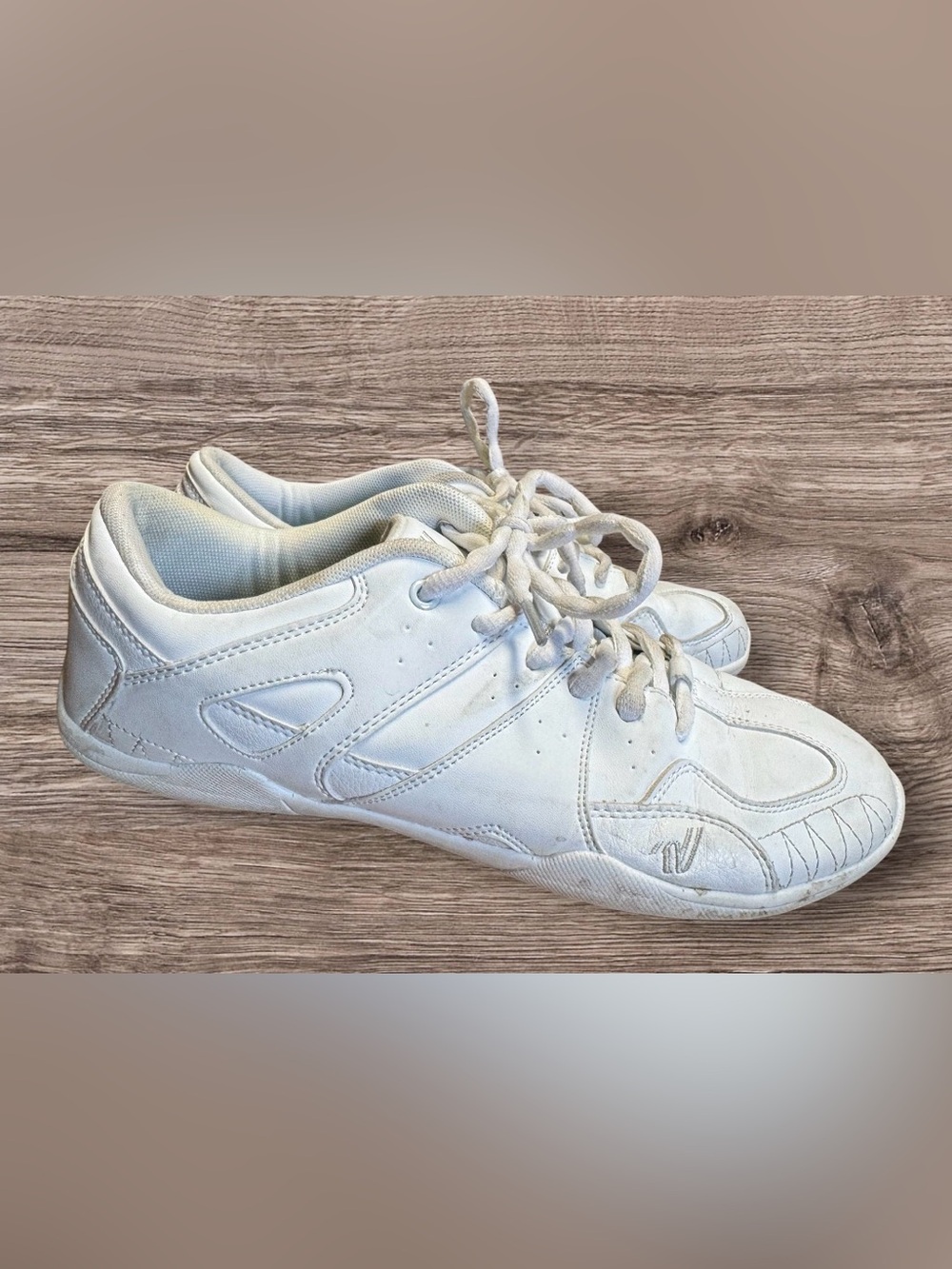 Varsity Touchdown Cheerleading Shoes, Women’s Size 10 White